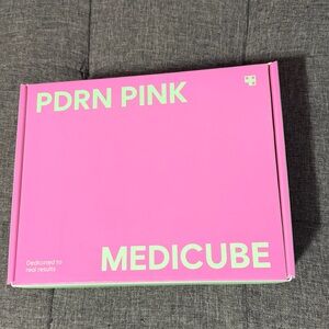Medicube PDRN Pink Gift Set